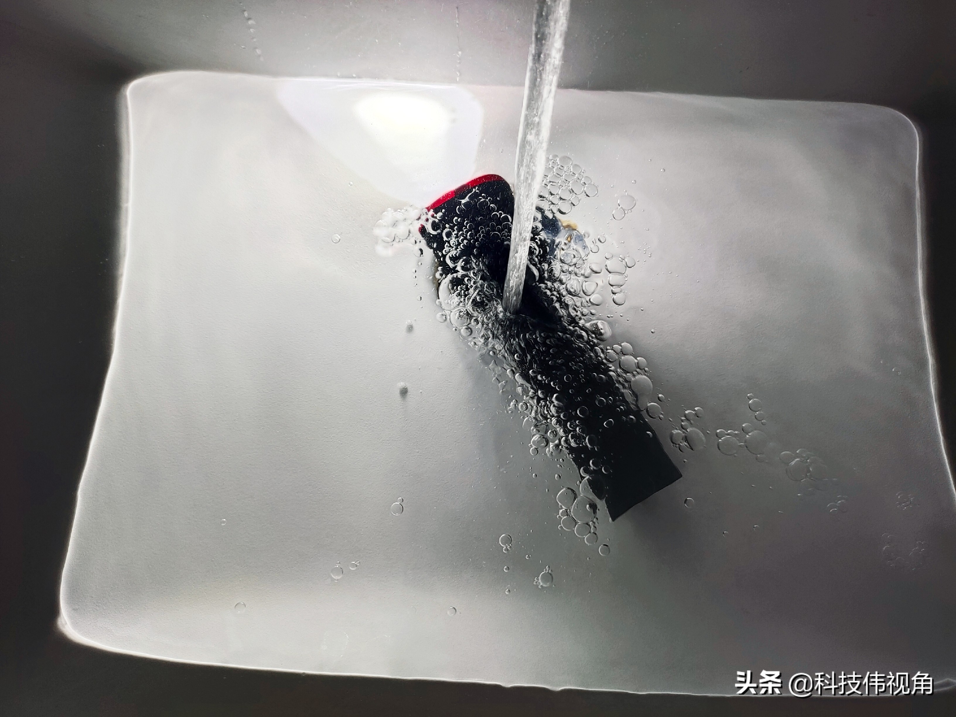 极蜂手电筒f10更换玻璃,探路蜂强光手电筒