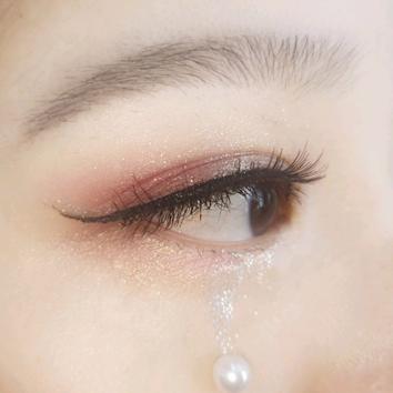 金泫雅湿发造型好美,金泫雅落泪