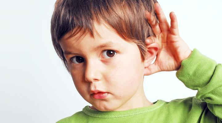 头戴式耳机对耳朵伤害更大吗,大耳机和小耳机哪个对耳朵好