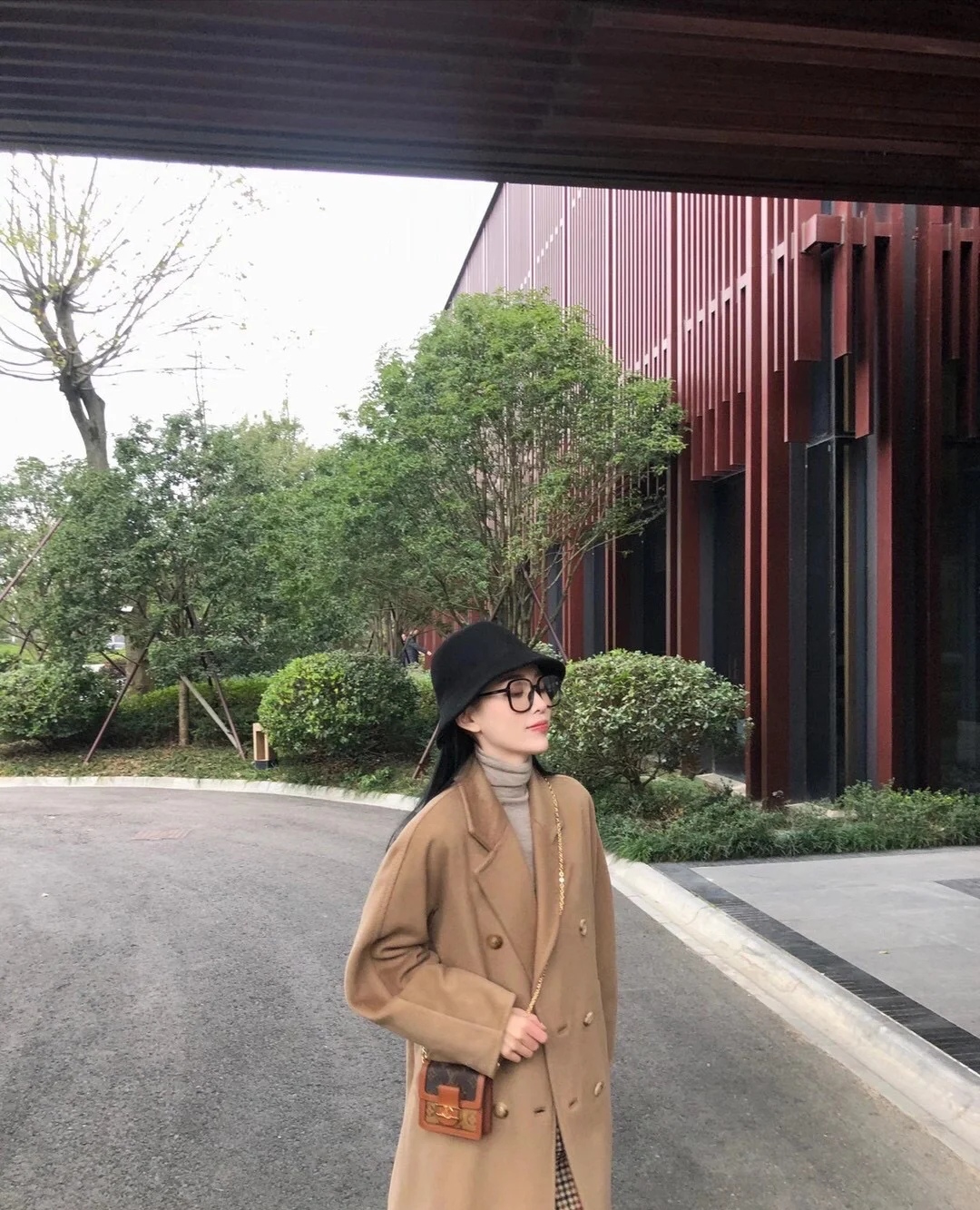 冬天女生帽子搭配,冬天帽子搭配衣服的技巧