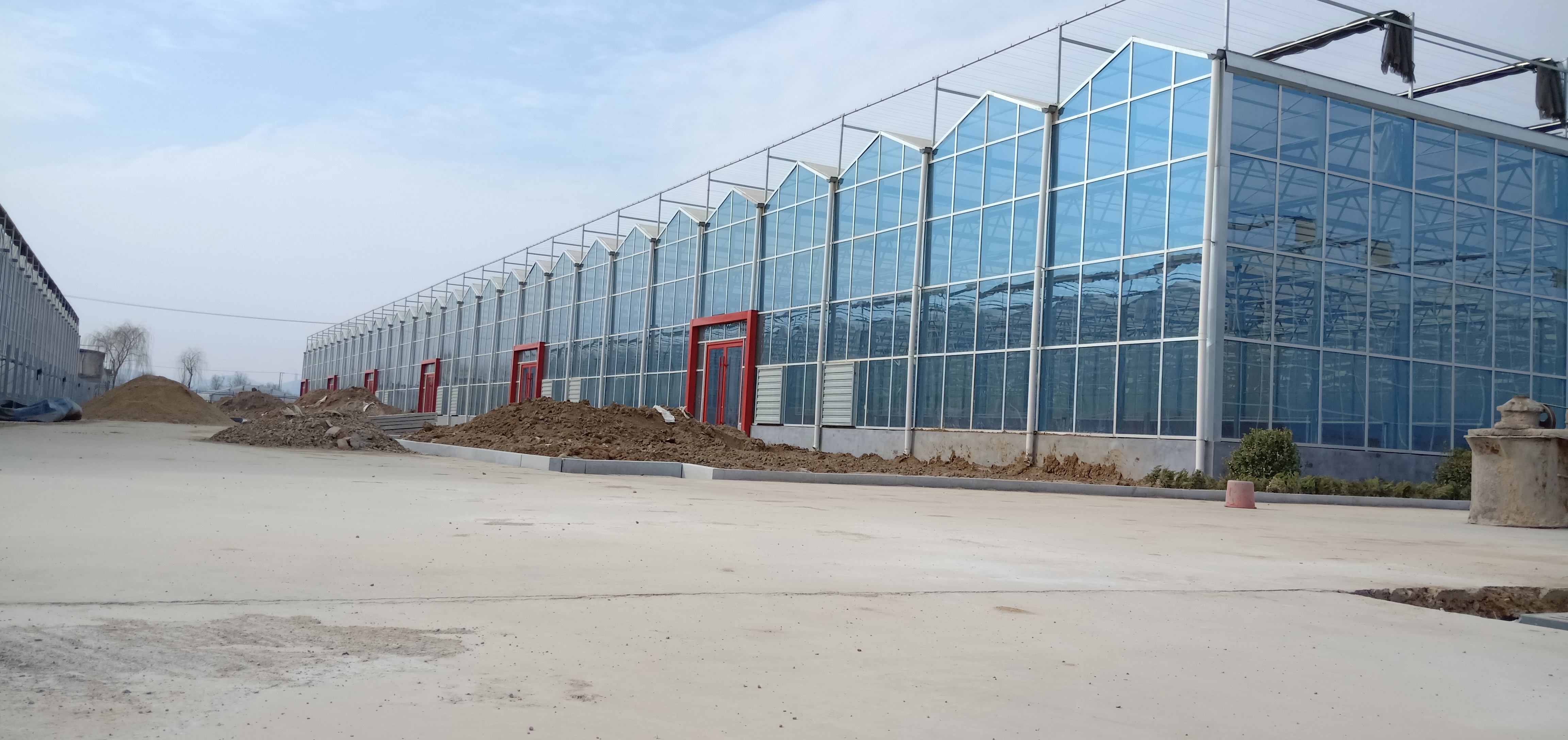 全玻璃温室大棚是嘘头？相比较其它温室的优缺点有哪些