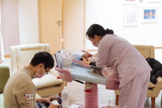 顺产还是剖腹产都是鬼门关,剖腹产缝八层闯进鬼门关