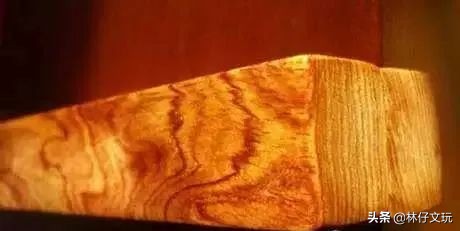 大叶黄花梨的鉴别方法,白酸枝和微凹黄檀哪个好