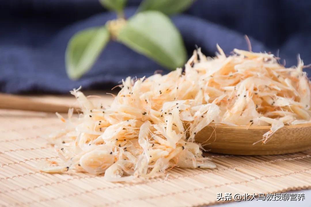 芝麻酱和虾皮儿哪个含钙量最高,芝麻酱和虾皮哪个补钙好