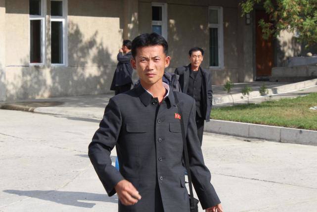 个人怎样进入朝鲜,走进朝鲜普通家庭