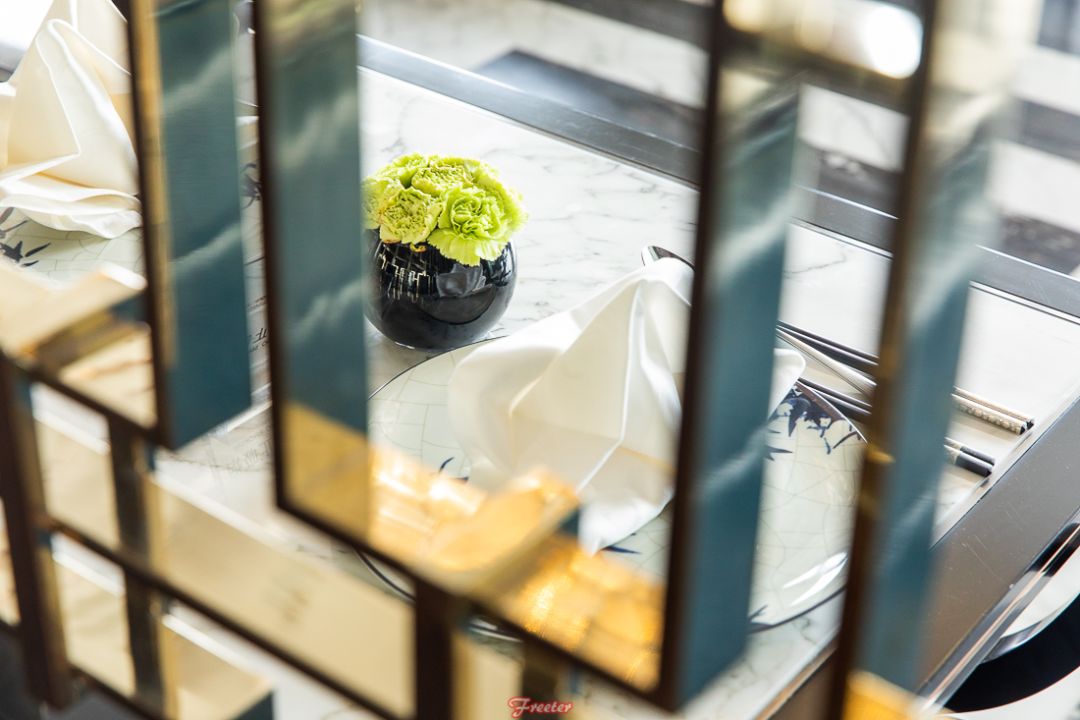 在唐阁，不止有难忘的美食体验，更有43层才能触及的海口绝美风景