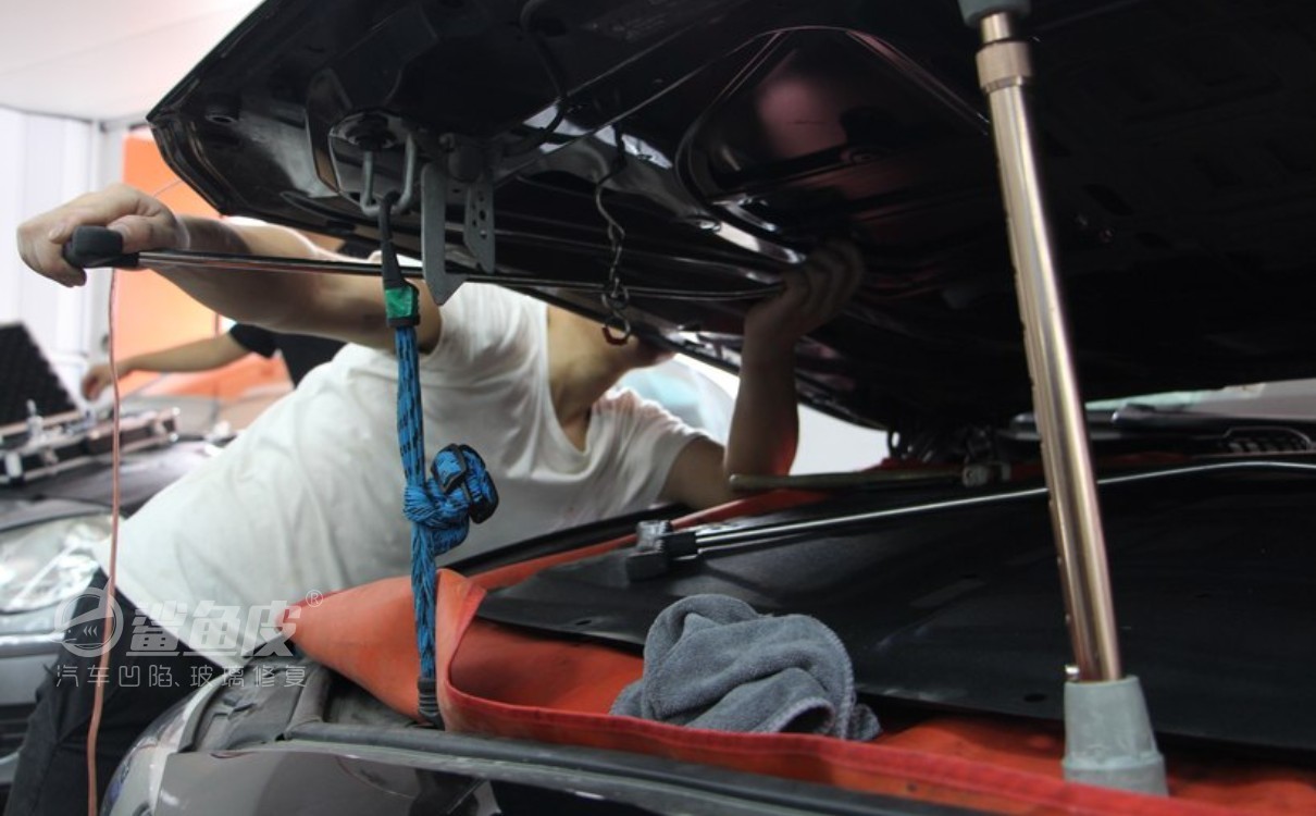 汽车无痕修复里面会坑坑洼洼吗,凹陷凸起无痕修复