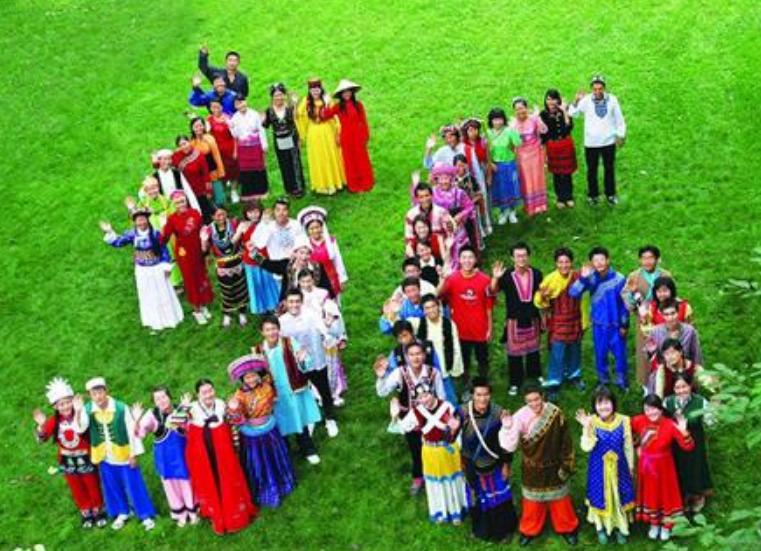 易中天吵架视频完整版,易中天谈武汉人吵架