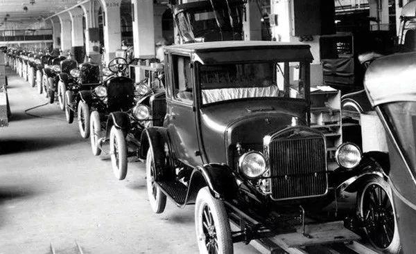 超长版高速复兴号,16节加长版复兴号上线运行