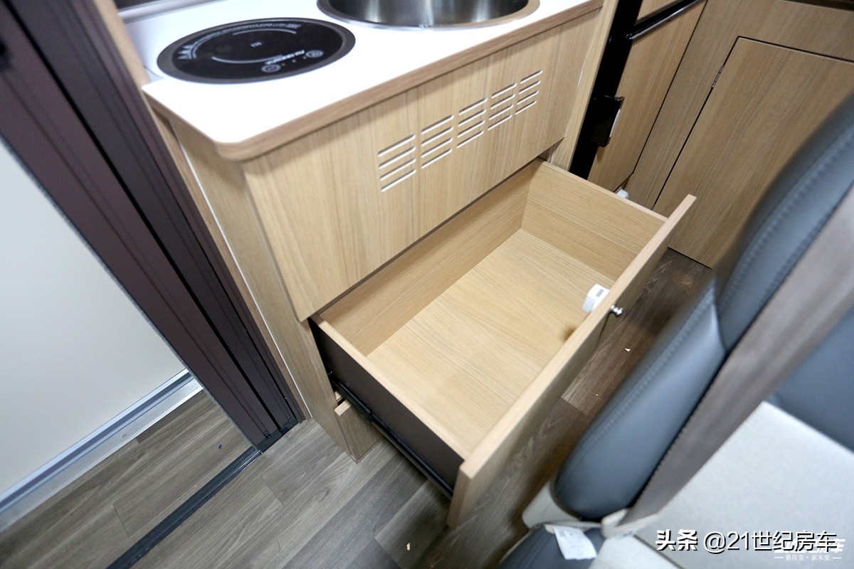 宇通b311房车和rv90b房车,宇通b310房车价格表