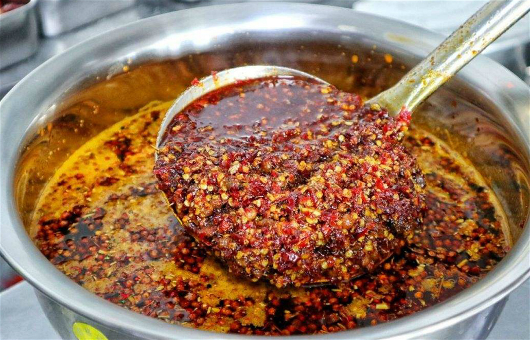 炸花椒油剩下的花椒如何处理,炸花椒油花椒需要泡水吗