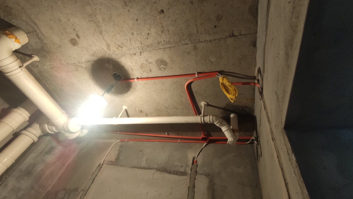 水电横平竖直的优点和缺点,水电安装有必要横平竖直吗