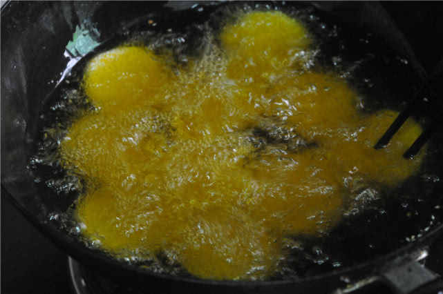 南瓜饼如何做才能酥脆,南瓜饼怎么做可以一直保持酥脆