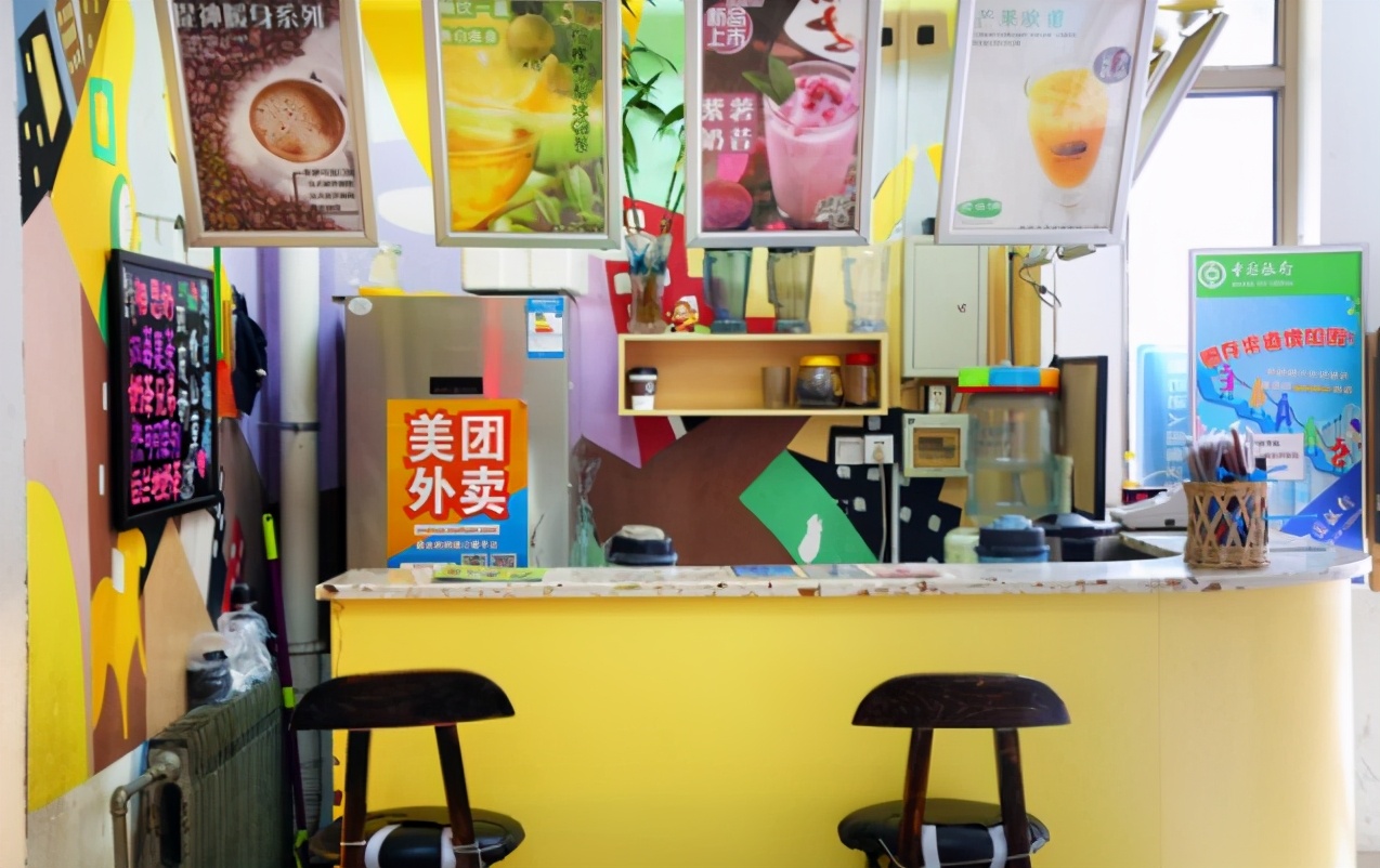 想创业开奶茶店到底该不该加盟,100万开连锁奶茶店利润大概多少