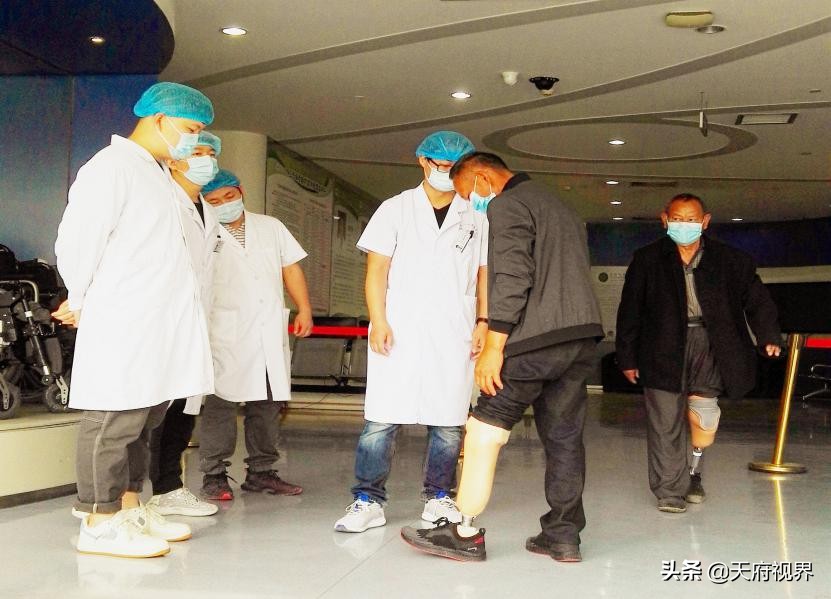 四川八一康复医院安假肢,四川成都八一医院装假肢