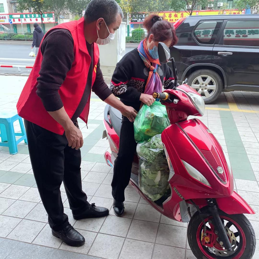 东肖溪圣社区:防疫便民“云代购”“四单”助力安心宅