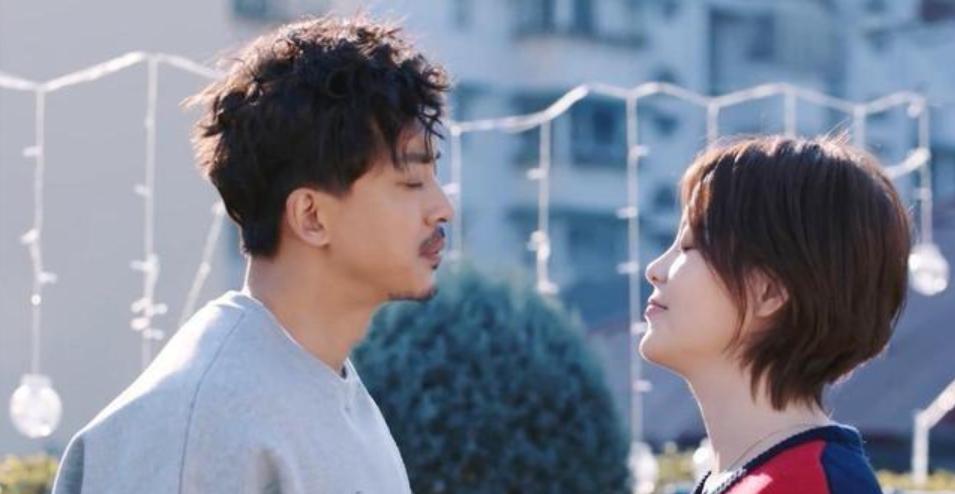 戴朵花组合屡破谎言终揭318案真相，幕后大佬表面君子实则大恶