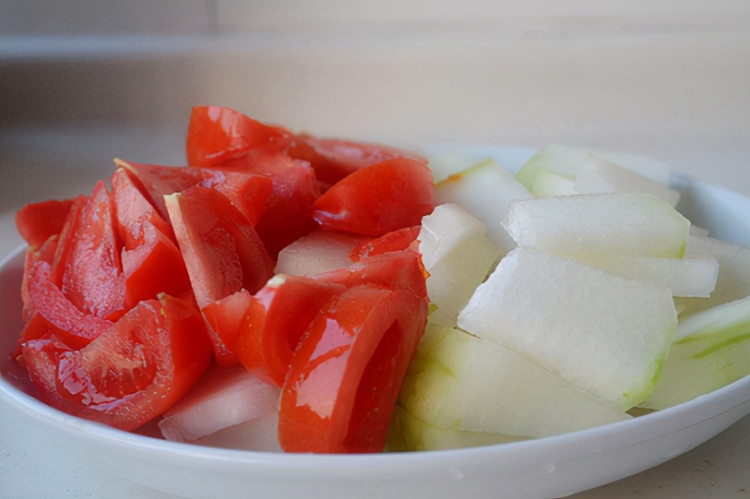 头皮有血疙瘩是什么病,头皮长疙瘩怎么回事怎么解决