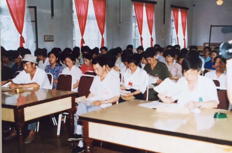 歌曲那年那月那一天舞台,歌曲那年那月那一天字幕完整版