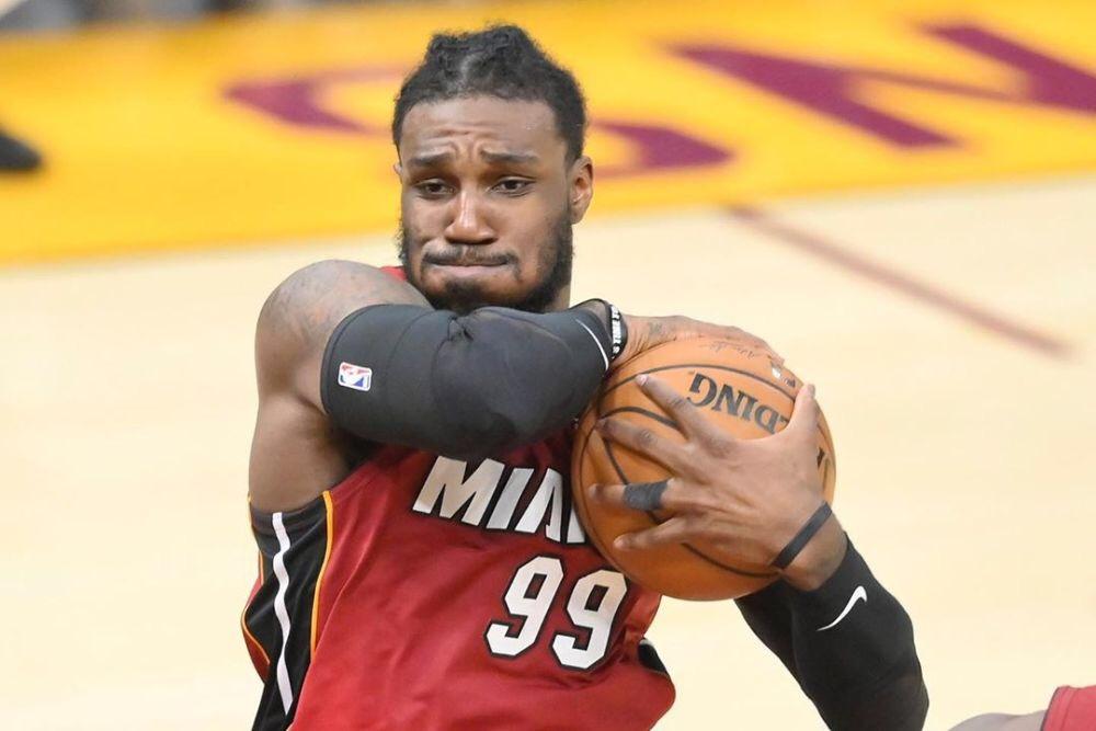 被勇士盯上了！场均11.9分的优质3D，又要与大合同无缘？