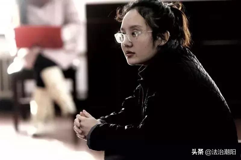 这样*品毒**竟然在闲鱼、小红书上都能买到,还毁掉了一个名牌女大学生……