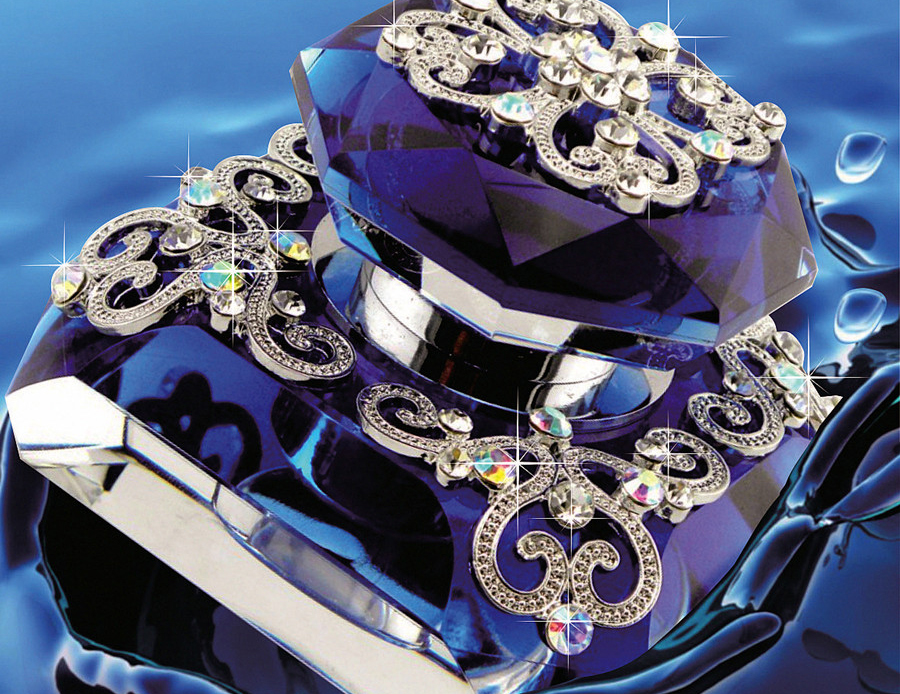 车内固体香水什么味道好,车内有酸臭味用什么香水