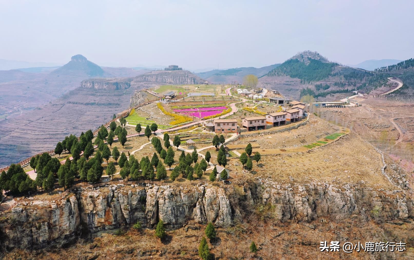 岱崮真是个美丽而神奇的地方,岱崮地貌典型代表景区