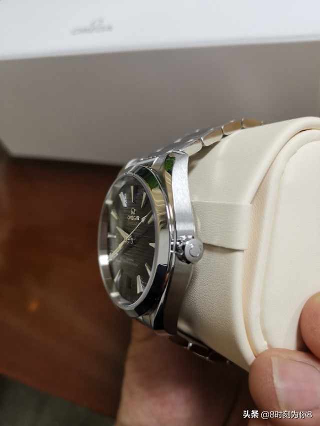 开箱欧米茄碟飞腕表,欧米茄海马开箱