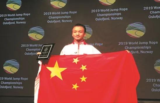 徐亨、李少芬、杨伊琳、刘婷婷、岑小林.....花都体育威水史