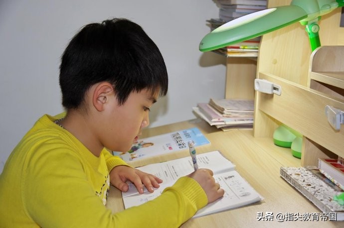 二下语文园地二字词句运用朗读,二下语文园地五字词句运用的视频