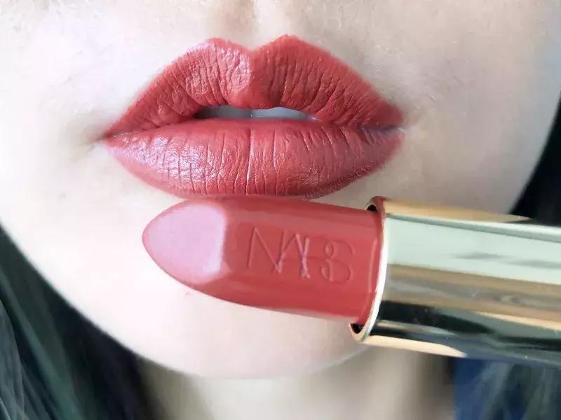 人间芭比lisa安利这个甜酷的女孩,人间芭比lisa穿高跟鞋