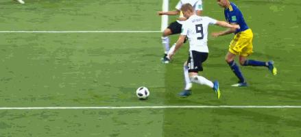 马尔科罗伊斯集锦,马尔科罗伊斯年轻时照片