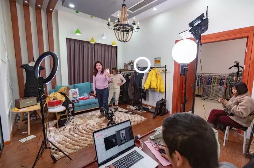 淘宝直播成名成功案例,淘宝直播一姐成功案例