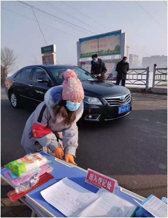 最美法院人丨张潇:大“疫”面前,*党**员在先