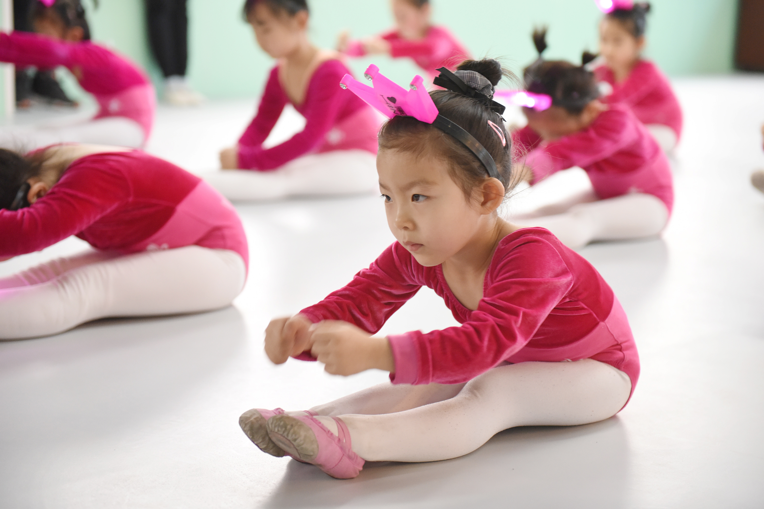 丰富多彩别开生面喜迎圣诞——贝贝亲子四周年粉丝节庆典活动记