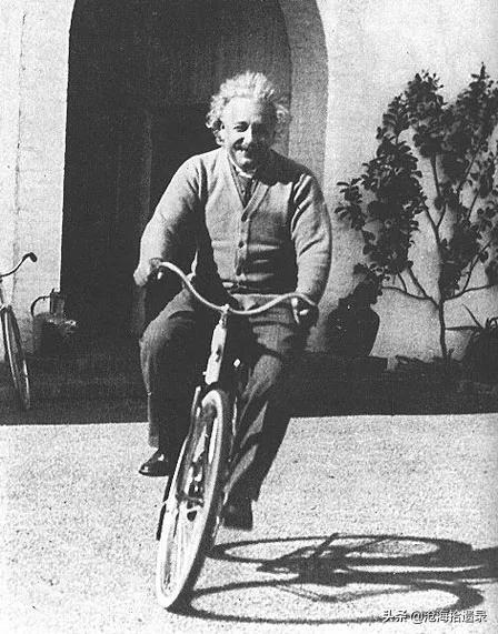 爱因斯坦晚年说出让人费解的话,爱因斯坦晚年说出了令人费解的话