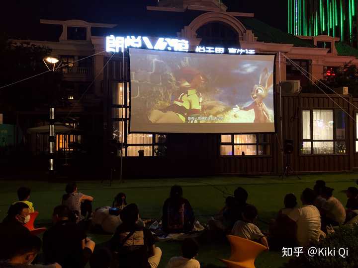 郑州有什么好吃的美食,郑州有什么好玩的地方情侣