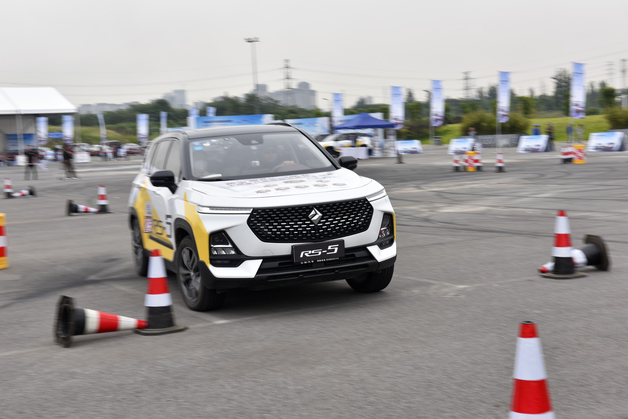 试驾新宝骏旅行车,试驾体验新宝骏rs-3