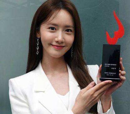 林允儿冻龄,林允儿刚出道自我介绍