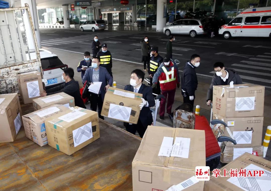 为了谁?跨五大洲数十国的这群人,海外连日扫货