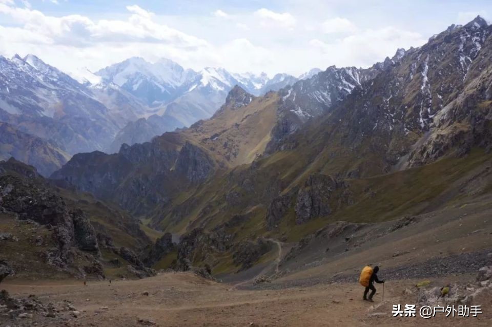 国内十大经典徒步路线,十大户外经典驴友线路