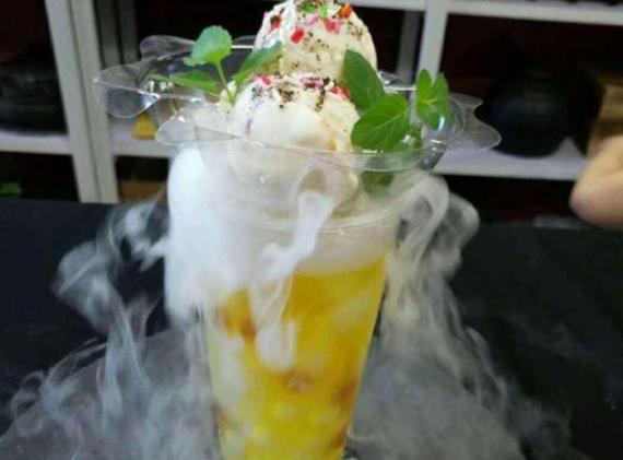 被网红捧上天系列,从网红神坛跌落的零食