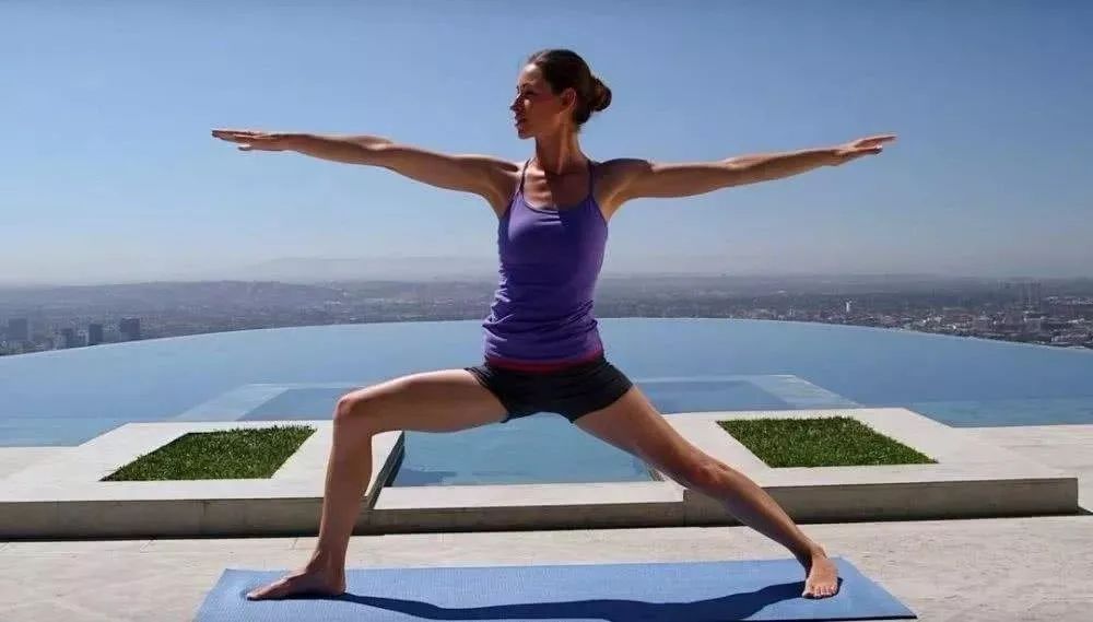 瑜伽22个经典欣赏,瑜伽28个经典动作跟练