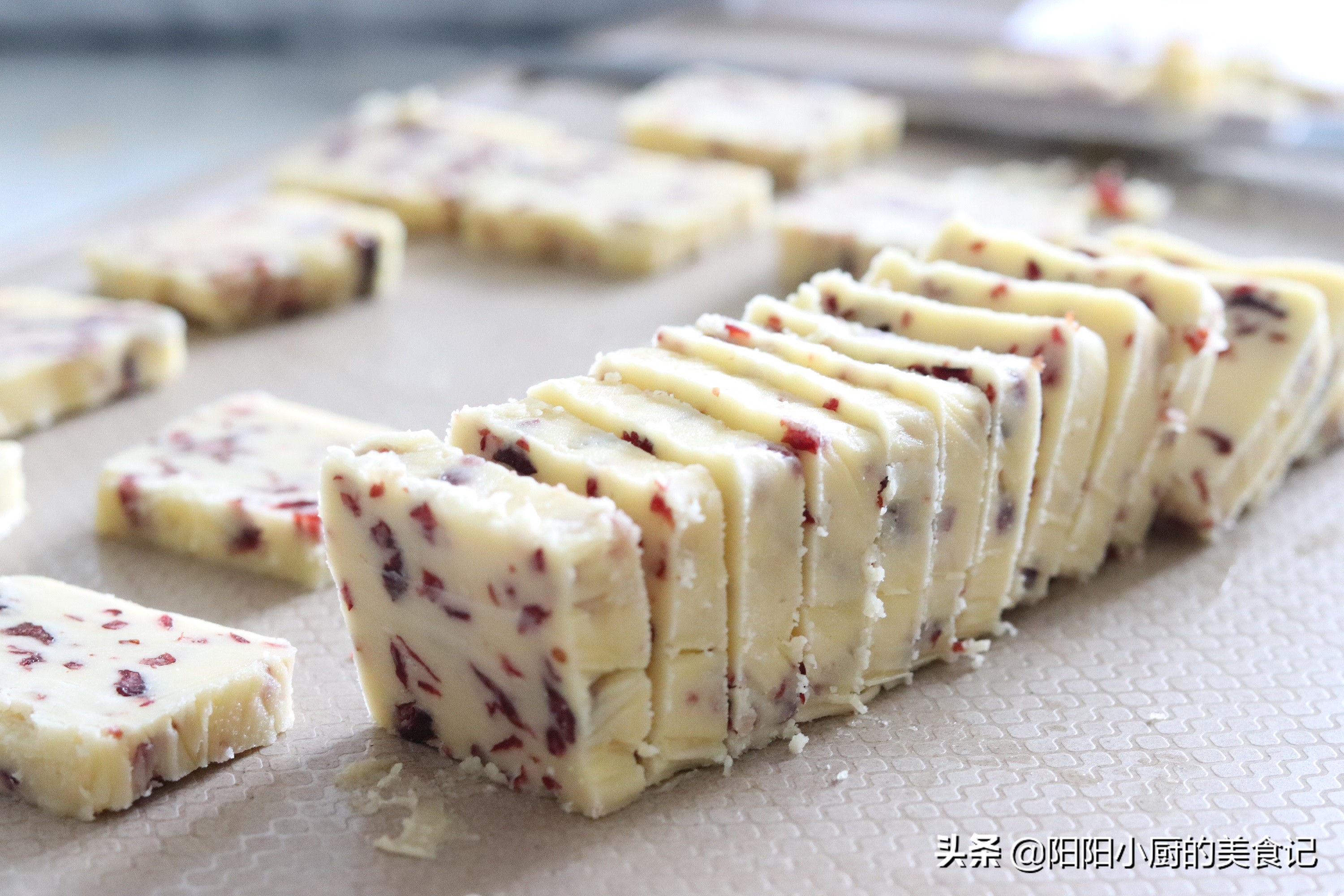 烘焙零基础自学制作小饼干,新手做曲奇饼干的烤箱