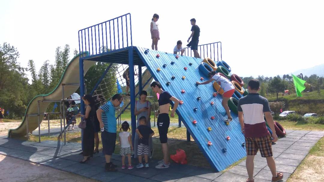 春日活动来袭秒杀团购等你来,韶关香草世界森林公园小木屋