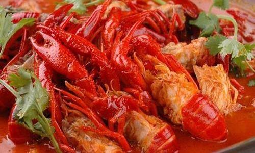 朝发夕至列车发车,长沙至丽江的飞机