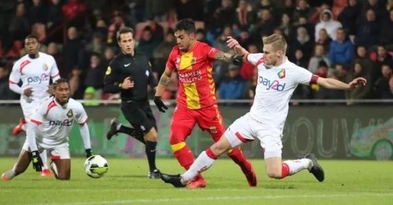 两队实力悬殊弱队主场让强队一球,两队实力相近主队让一球分析