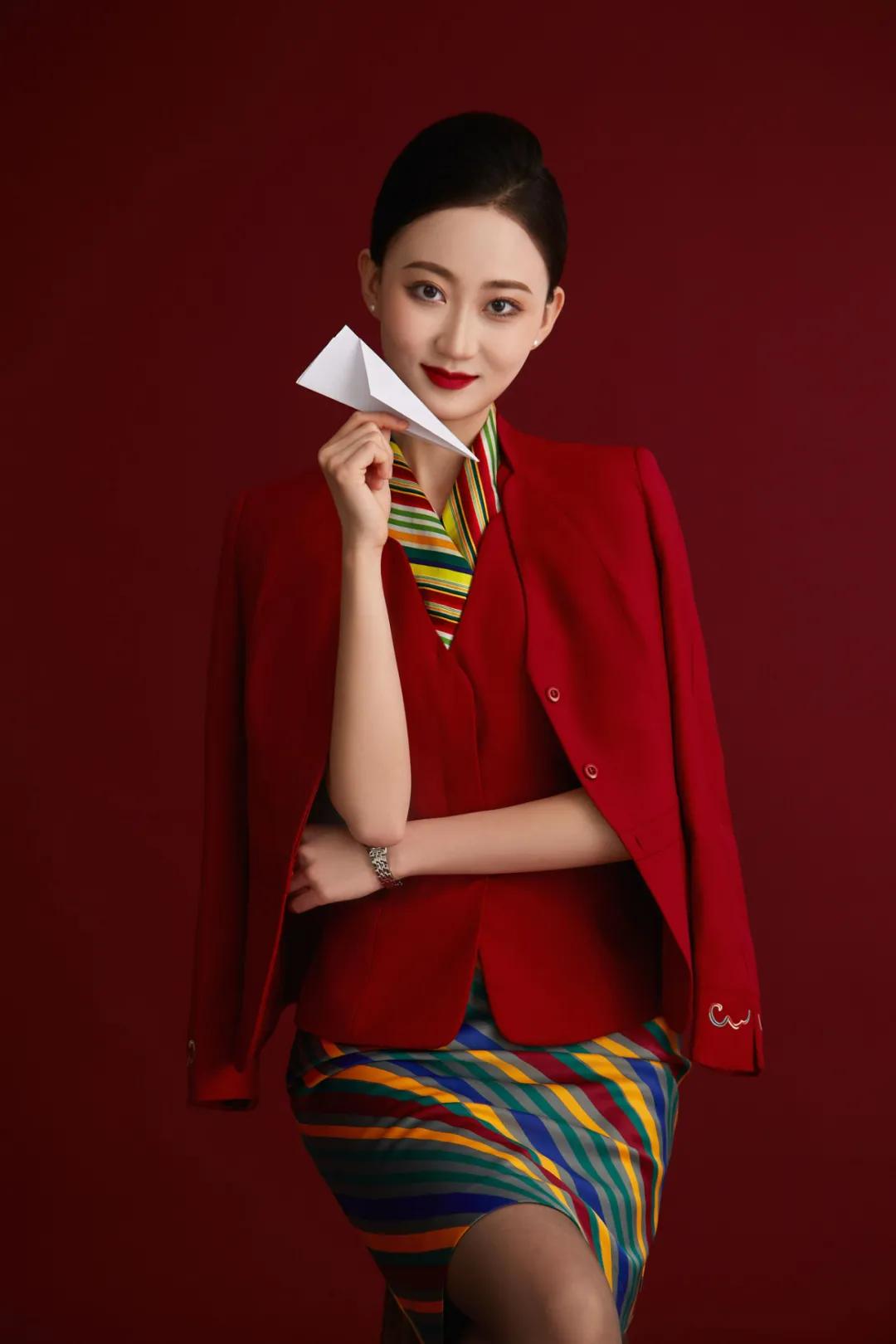 *藏西**航空空姐杨臆霏：圆梦蓝天！源于在天航学会了优雅，许下未来