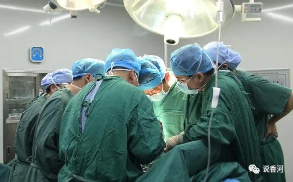 我心目中的白衣天使400字,我心目中的医护人