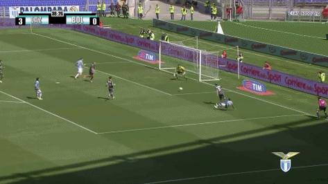 世界杯史上最年轻的进球球员是谁,36岁的布冯